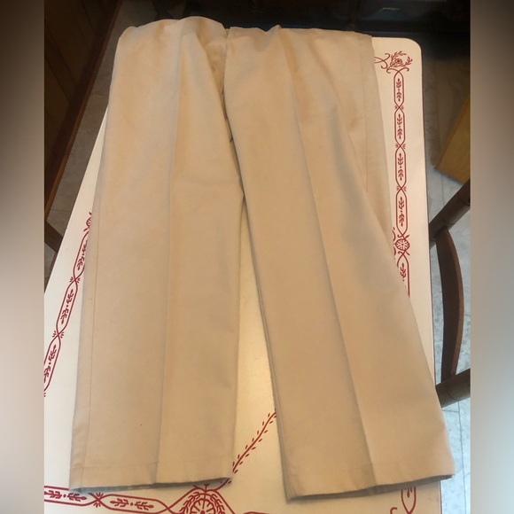 Haggar Chinos 38x32 - Picture 6 of 11